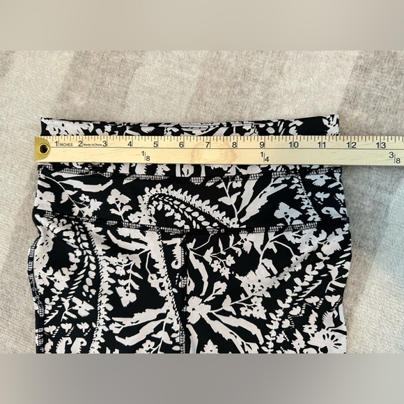 FP Movement by Free People City Slicker Black Paisley Moto Leggings (Size XS) - Picture 7 of 9